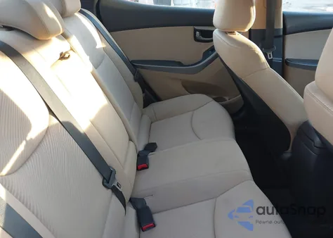 2012 Hyundai Elantra Gls (Ulsan Plant) z USA, uszkodzony, nr VIN KMHDH4AE2CU297423